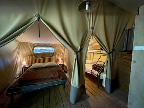 Tente en toile et en bois 5 personnes - Lodge 2ch 5p