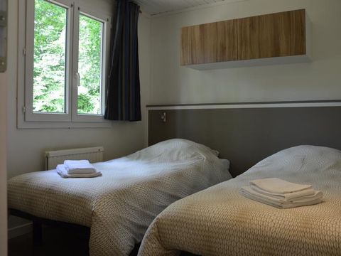 Chalet 4 personnes - Vacances - 2 chambres - 4/6p - 2 personnes supplémentaires possible en supplément contacter le camping