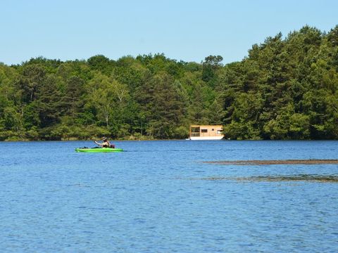 HÉBERGEMENT INSOLITE 4 personnes - Maison flottante Aquapesca 2ch