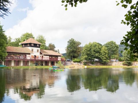 Europe Tents Domaine des Messires - Camping Vosges - Image N°9