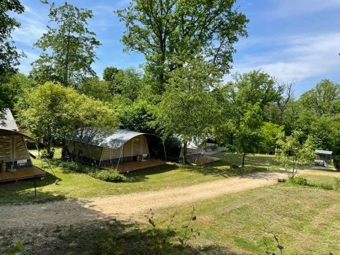 Europe Tents Camping Le Clou - Camping Dordogne - Image N°7