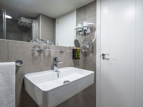 CHAMBRE 1 personne - CHAMBRE INDIVIDUELLE - BALCON