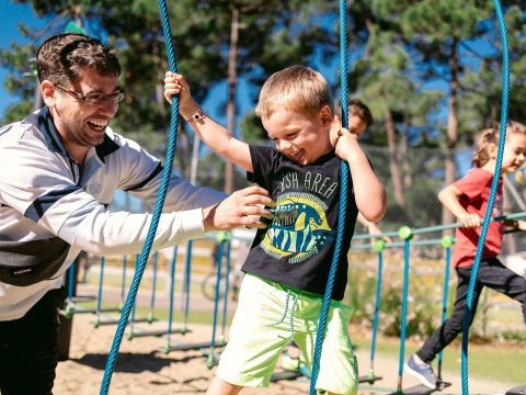  Tour Operateur et particuliers sur camping La Pinède Les Mathes - Funpass non inclus - Camping Charente-Maritime - Image N°19