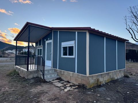 CHAMBRE 4 personnes - A42 3 Plazas