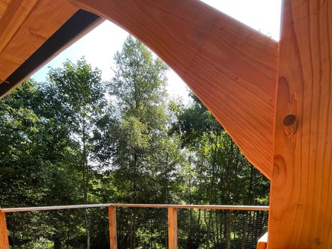 HÉBERGEMENT INSOLITE 2 personnes - Maison dans les arbres 2 personnes