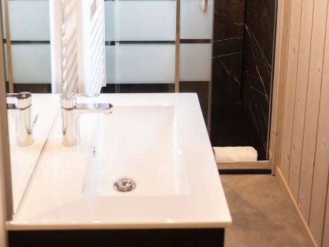 LODGE 4 personnes - Ecolodge | 4 personnes I Accessible aux soins LODGE 4 personnes - Ecolodge | 4 personnes I Accessible aux soins