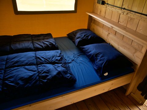 Tente en toile et en bois 4 personnes - Tente Safari I 4 personnes I Salle de bain privée