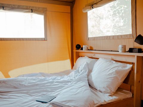 Tente en toile et en bois 4 personnes - Tente Safari I 4 personnes I Salle de bain privée