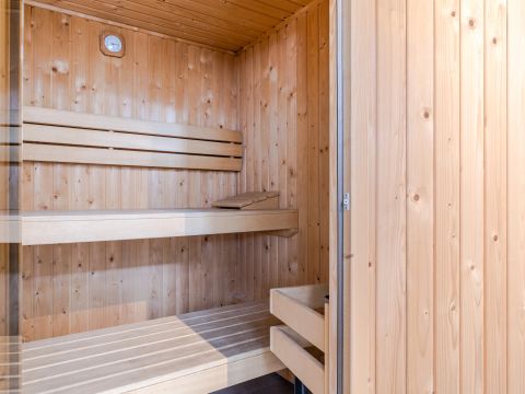 BUNGALOW 8 personnes - 6-8L