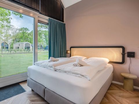 BUNGALOW 4 personnes - Niche pour chien 4LD