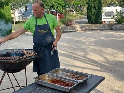 Domaine de Chadeyron - Camping et gîtes - Camping Ardèche - Image N°33
