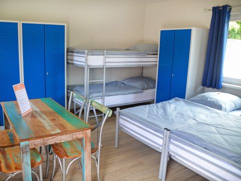 CHAMBRE 6 personnes - BaseCamp