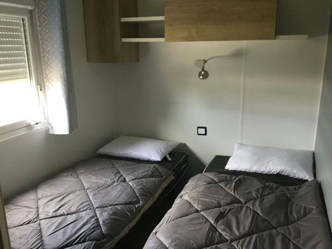 Mobilhome 8 personnes - Mobil-home 3 chambres - BORA F13