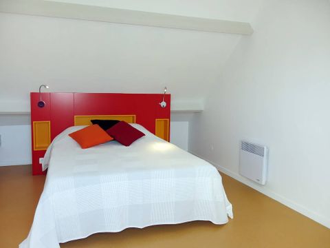 GÎTE 4 personnes - 2 chambres 