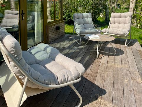 MAISON 16 personnes - Espace pour les groupes + 4 petites serres