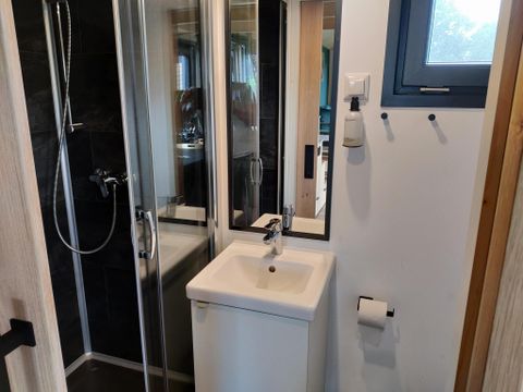 MAISON 16 personnes - Espace pour les groupes + 4 petites serres
