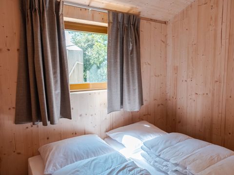 MAISON 16 personnes - 4 x grandes serres