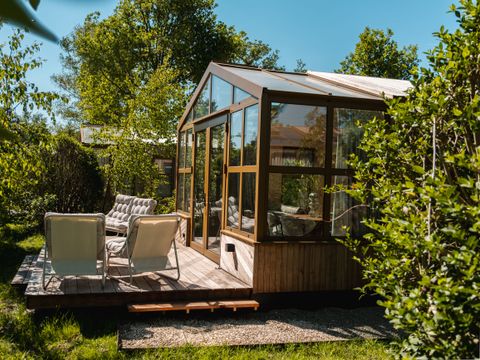 MAISON 16 personnes - 4 x grandes serres