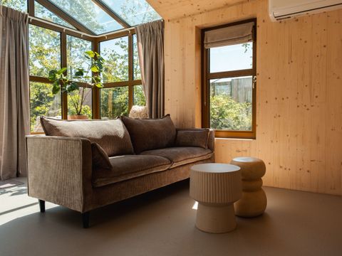 MAISON 16 personnes - 4 x grandes serres