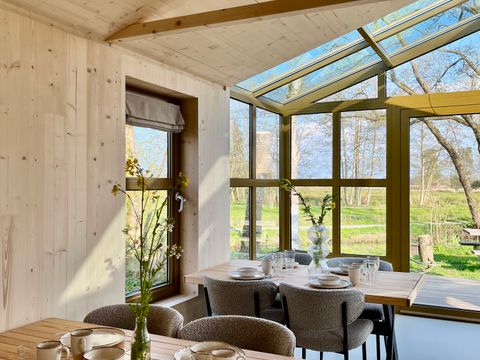 MAISON 16 personnes - 4 x grandes serres