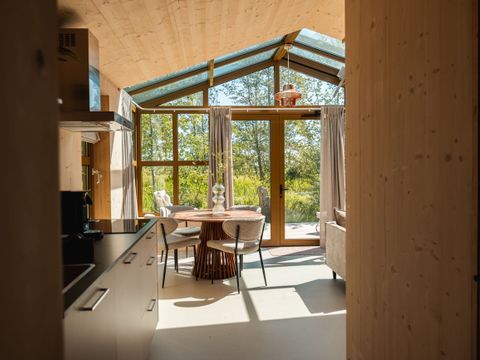 MAISON 36 personnes - Bâtiment principal 20 personnes + 4 grandes serres