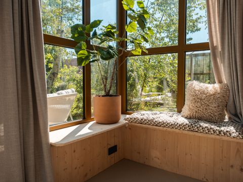 MAISON 36 personnes - Bâtiment principal 20 personnes + 4 grandes serres