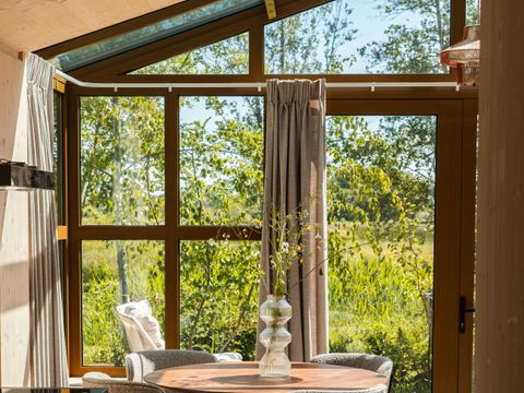 HÉBERGEMENT INSOLITE 4 personnes - Grande serre