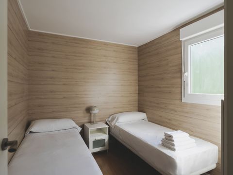 Bungalow 2 personnes - BASIC FAMILY