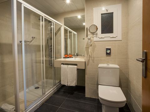 CHAMBRE 2 personnes - CHAMBRE DOUBLE - BALCON - VUE MER - PETIT-DÉJEUNER INCLUS