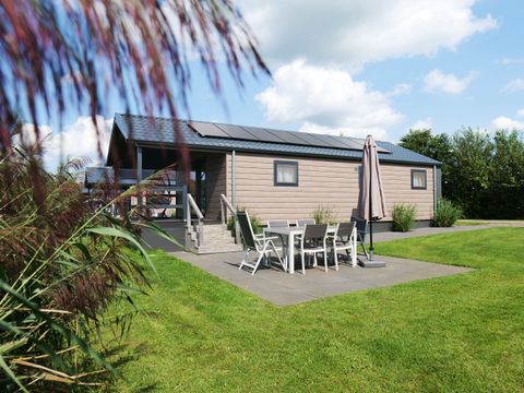 HÉBERGEMENT INSOLITE 6 personnes - Pavillon d'eau