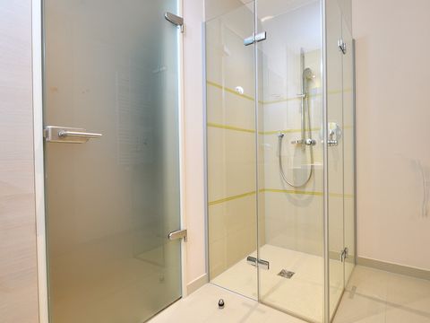 APPARTEMENT 3 personnes - Suite familiale Kommodore