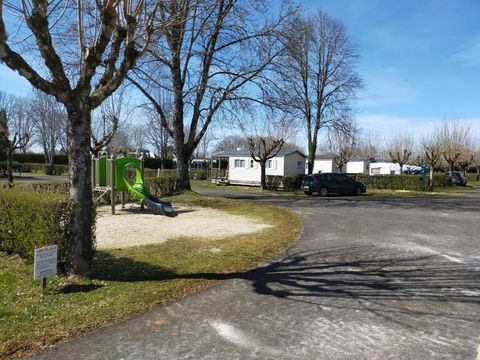 Camping L'Échapée Verte - Camping Cantal - Image N°8