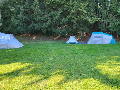 Emplacement - camping avec électricité