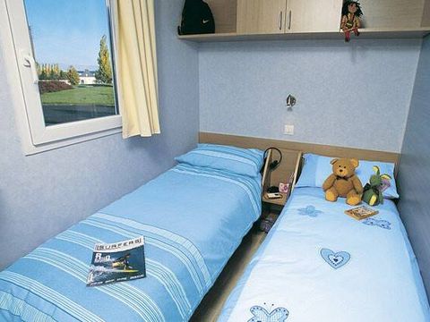 MOBILHOME 6 personnes - Classic | 3 Chambres | Capacité 6 personnes | Terrasse surélevée | 1 Salle de bain | Climatisation