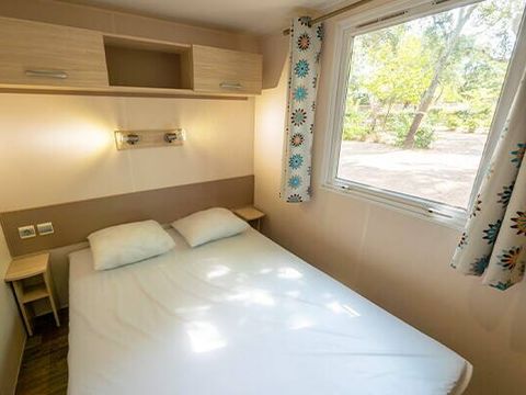 MOBILHOME 5 personnes - Confort | 3 Chambres | Capacité 5 personnes | Terrasse semi couverte | 1 Salle de bain | Climatisation