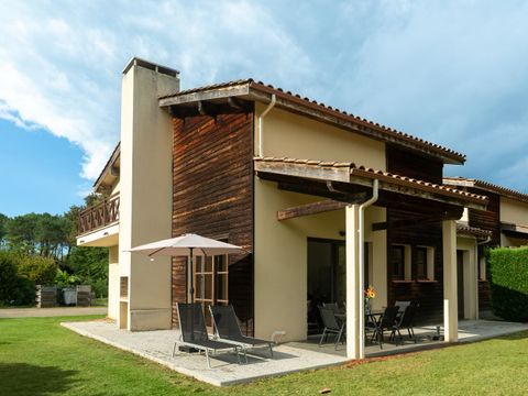 VILLA 6 personnes - Graves