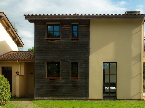 VILLA 6 personnes - Graves