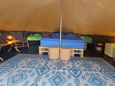 Tente en toile et en bois 2 personnes - Tente cloche de luxe 2 personnes