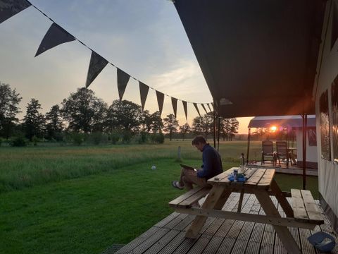 Tente en toile et en bois 5 personnes - Tente de glamping pour 5 personnes