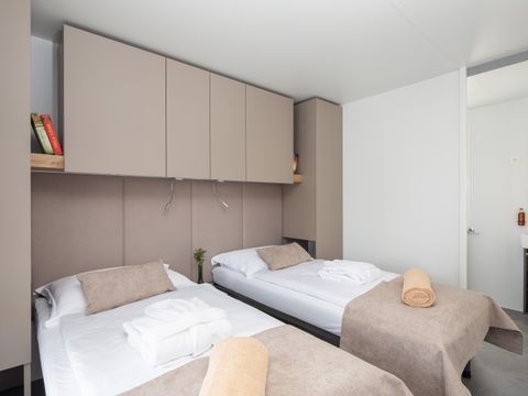 MOBILHOME 4 personnes - Luxury Holiday Home with private pool