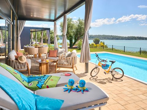 MOBILHOME 4 personnes - Luxury Sea View Holiday Home with private pool