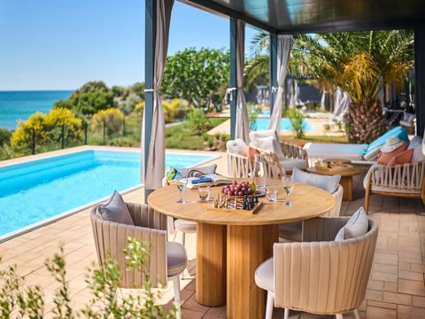 MOBILHOME 4 personnes - Luxury Sea View Holiday Home with private pool