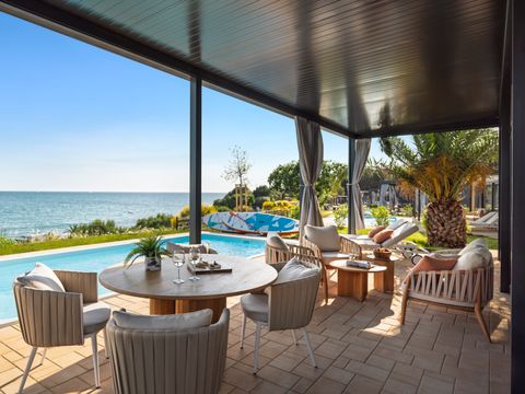 MOBILHOME 4 personnes - Luxury Sea View Holiday Home with private pool