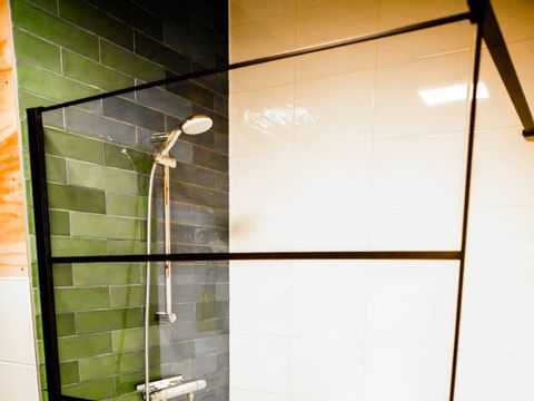 MAISON 16 personnes - Essaim