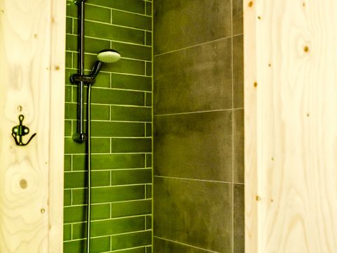 LODGE 6 personnes - Loge d'eau Ljip