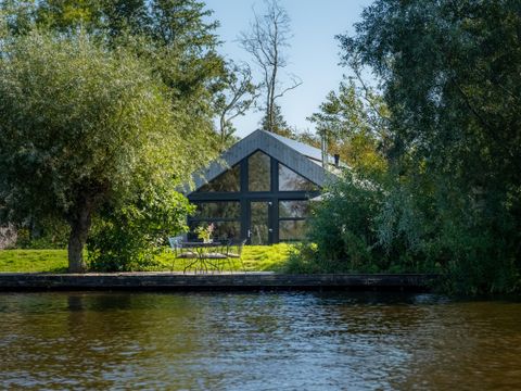 LODGE 6 personnes - Loge à eau Tomke