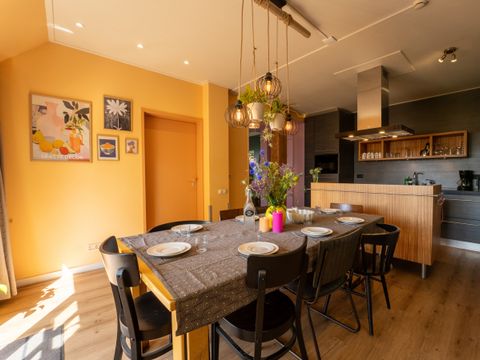 MAISON 8 personnes - La maison de devant