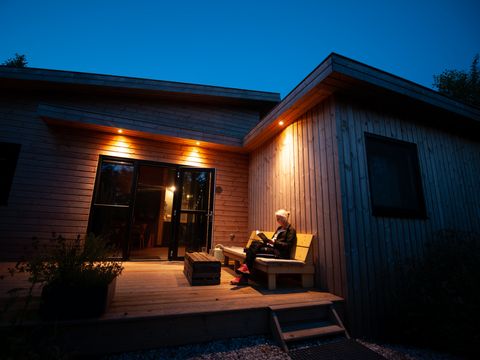 LODGE 4 personnes - Pavillon d'eau Ljurk