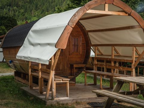 HÉBERGEMENT INSOLITE 4 personnes - Baril de camping Finkota