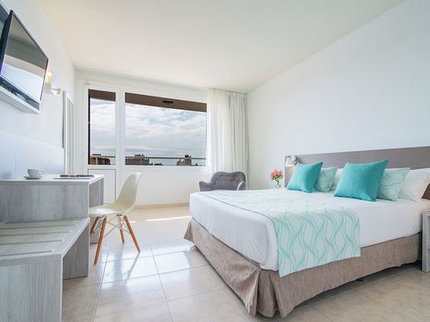 CHAMBRE 2 personnes - CHAMBRE DOUBLE - BALCON - PETIT-DÉJEUNER INCLUS